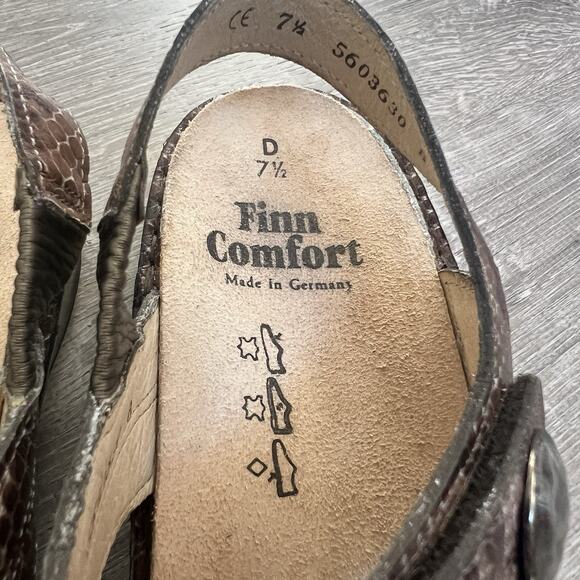 Finn Comfort NWOB NEW Alanya Womens Sandals UK 7 1/2 US 10 Snakeskin Embossed - Picture 2 of 6